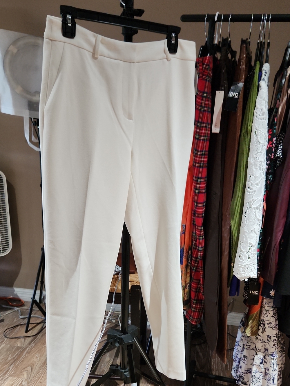 NWT Donna Karan cream trousers.